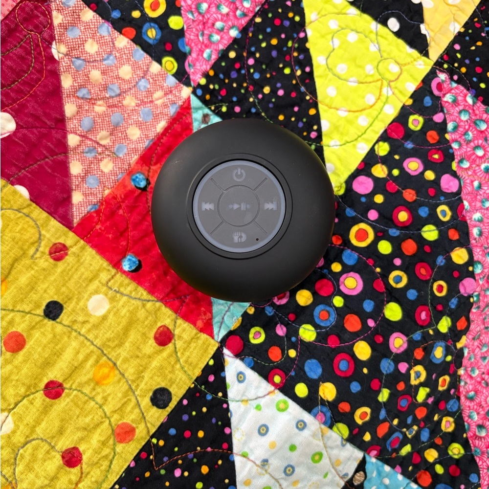 Waterproofed Black Bluetooth Speaker with suction cup